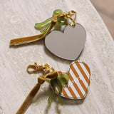 Adèle - Miroir de sac grigris coeur Mamie adorée