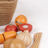 FRUITS ET LEGUMES DANS PANIER DE COURSES