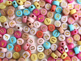 Pot perles lettres – couleurs chaudes
